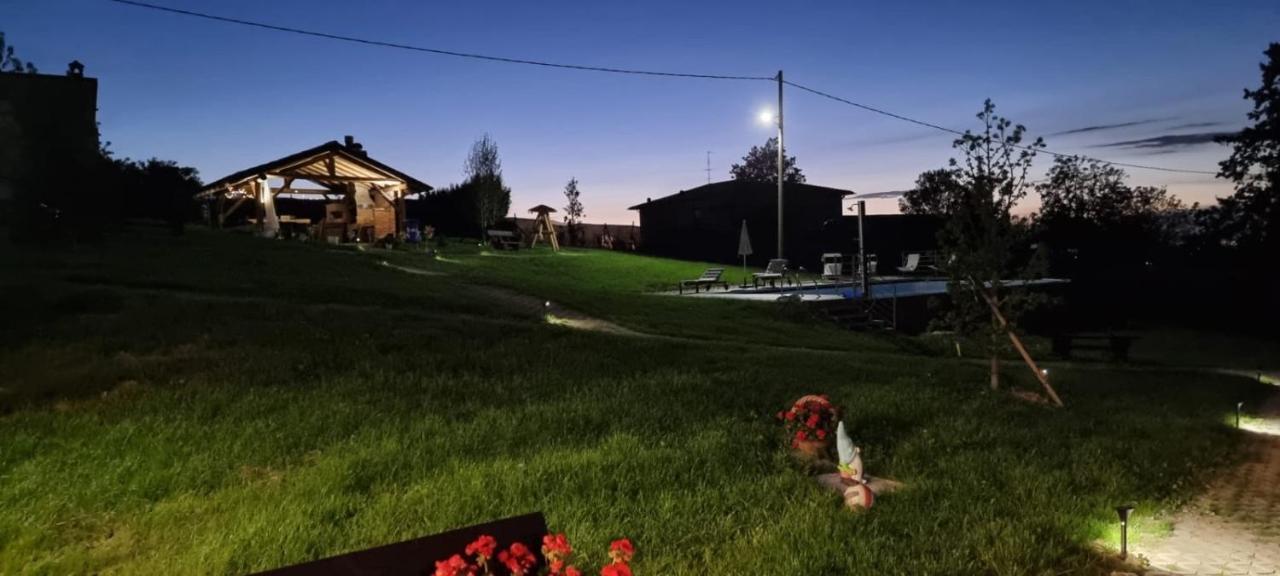 Casa Vacanza Con Piscina,Area Giochi Bambini. Santa Maria della Versa Dış mekan fotoğraf